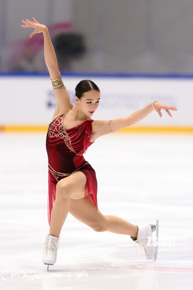 Polina DZSUMANYIJAZOVA