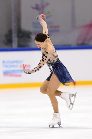 Julia SAUTER